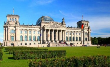 berlin-riot-910-490